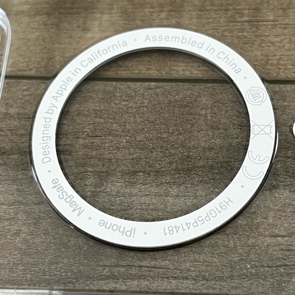 iPhone 13 Pro Max Clear Case with MagSafe (Apple brand) **** SOLD**** - Picture 2 of 6